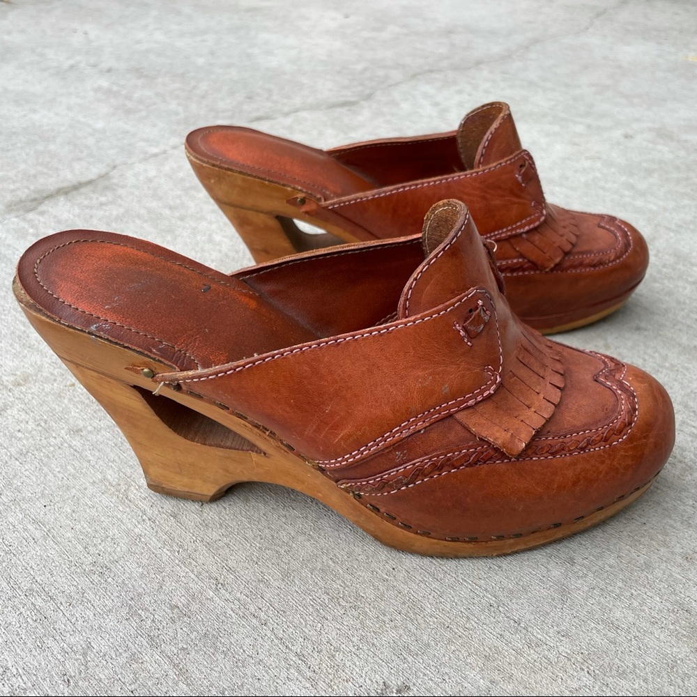 1960’s Kiltie Leather Cut-Out Mules~ - Picture 3 of 6